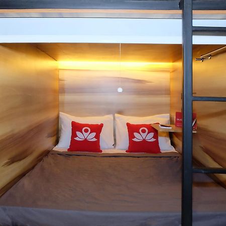 Zen Hostel Gubeng Station 수라바야 외부 사진
